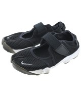 NIKE スニーカー