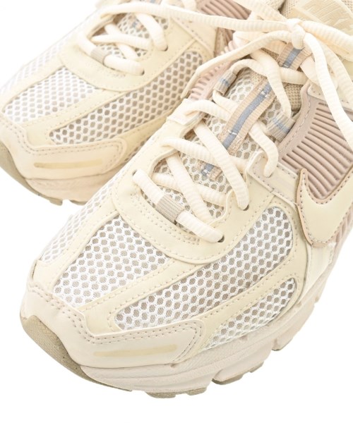 NIKE（ナイキ）スニーカー 白 サイズ:25cm レディース/2200690478020