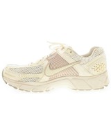 NIKE（ナイキ）スニーカー 白 サイズ:25cm レディース/2200690478020