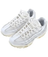 NIKE スニーカー