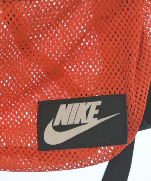 NIKE（ナイキ）バックパック・リュック オレンジ サイズ:- メンズ/2200694188017