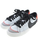 NIKE スニーカー