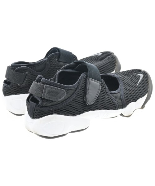 NIKE（ナイキ）スニーカー 黒 サイズ:25cm レディース/2200693885146