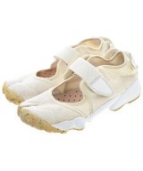NIKE スニーカー