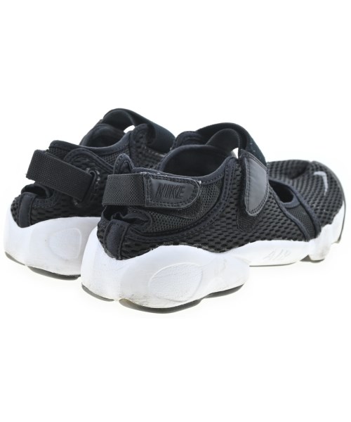 NIKE（ナイキ）スニーカー 黒 サイズ:25cm レディース/2200695237110