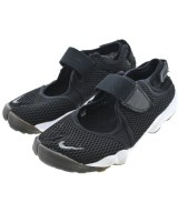NIKE スニーカー