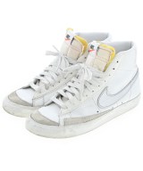 NIKE スニーカー