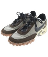 NIKE スニーカー