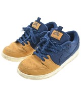 NIKE スニーカー