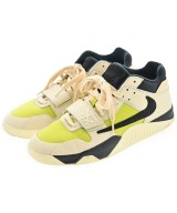 NIKE スニーカー