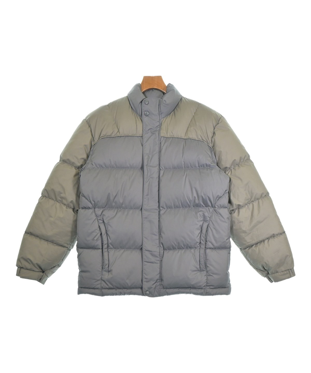 NIKE（ナイキ）ダウンジャケット/ダウンベスト グレー サイズ:L メンズ