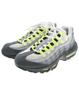 NIKE スニーカー