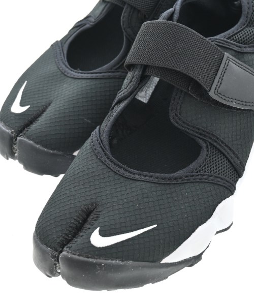 NIKE（ナイキ）スニーカー 黒 サイズ:23cm レディース/2200652985122
