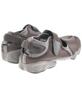 NIKE（ナイキ）スニーカー 茶 サイズ:26cm メンズ/2200657961183