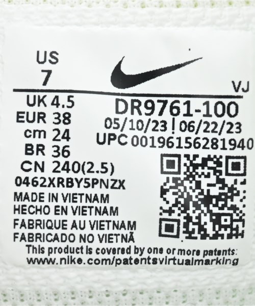 NIKE（ナイキ）スニーカー 白 サイズ:24cm レディース/2200655247081