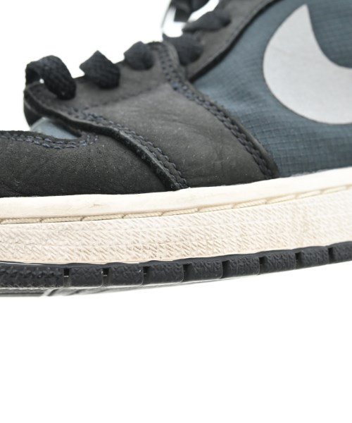 NIKE（ナイキ）スニーカー 緑 サイズ:27cm メンズ/2200710954039