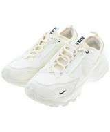 NIKE スニーカー
