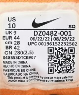 NIKE（ナイキ）スニーカー オレンジ サイズ:28cm メンズ/2200709258636