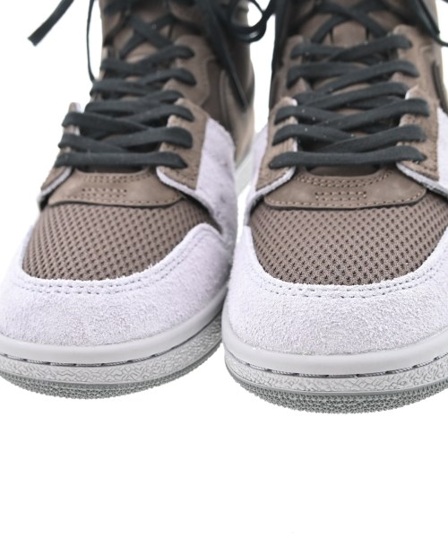 NIKE（ナイキ）スニーカー 茶 サイズ:27.5cm メンズ/2200711023376