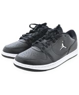 NIKE スニーカー