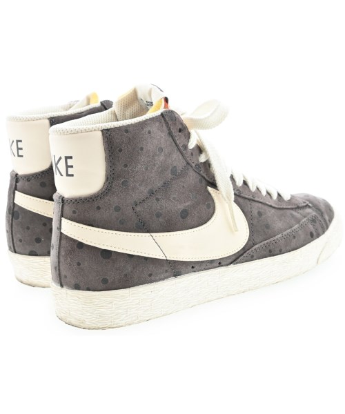 NIKE（ナイキ）スニーカー 茶 サイズ:24.5cm レディース/2200708094228