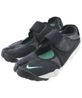NIKE スニーカー