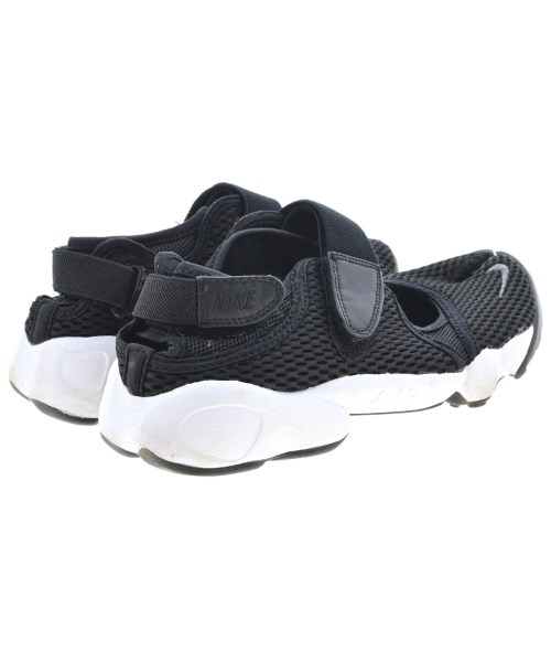 NIKE（ナイキ）スニーカー 黒 サイズ:US8(25cm位) レディース/2200710492081