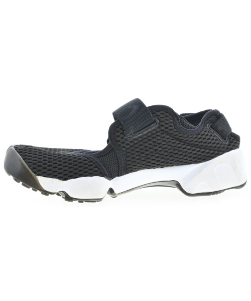 NIKE（ナイキ）スニーカー 黒 サイズ:US8(25cm位) レディース/2200710492081