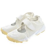 NIKE スニーカー