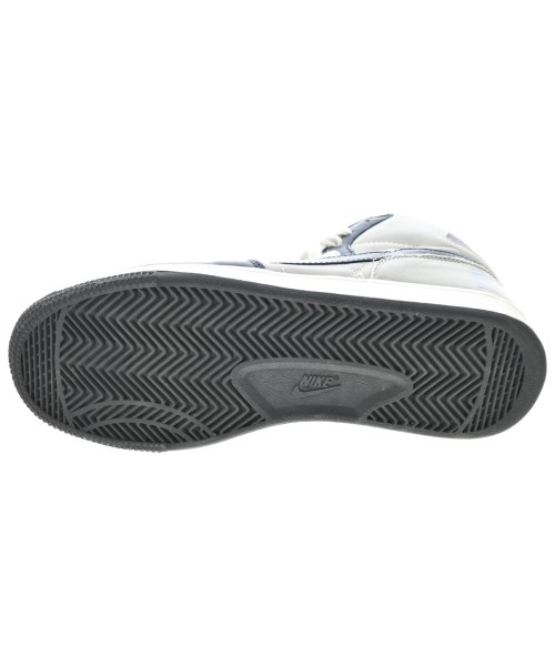 NIKE（ナイキ）スニーカー グレー サイズ:27.5cm メンズ/2200715796139