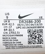 NIKE（ナイキ）スニーカー ベージュ サイズ:27cm メンズ/2200717231126