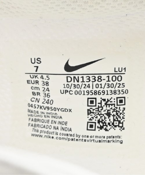 NIKE（ナイキ）スニーカー 白 サイズ:24cm レディース/2200717292165