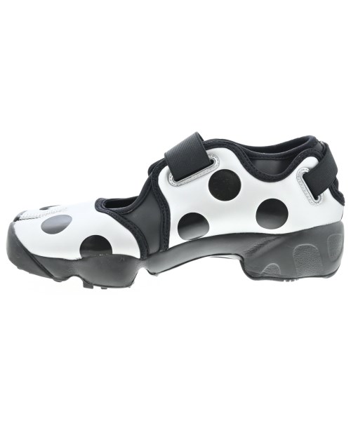 NIKE（ナイキ）スニーカー シルバー サイズ:25cm レディース/2200714341057