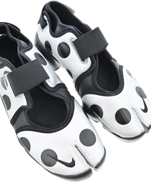 NIKE（ナイキ）スニーカー シルバー サイズ:25cm レディース/2200714341057
