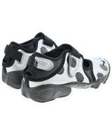 NIKE（ナイキ）スニーカー シルバー サイズ:25cm レディース/2200714341057
