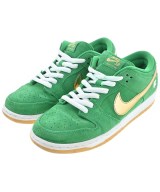 NIKE スニーカー