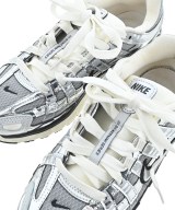 NIKE（ナイキ）スニーカー シルバー サイズ:23.5cm レディース/2200635283078