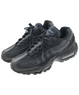 NIKE スニーカー