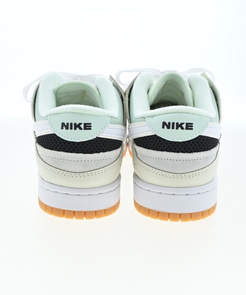 NIKE（ナイキ）スニーカー 緑 サイズ:26.5cm メンズ/2200646652184