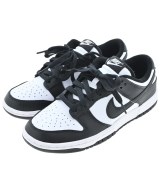 NIKE スニーカー