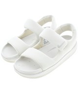 NIKE（ナイキ）サンダル 白 サイズ:25cm レディース/2200638412017