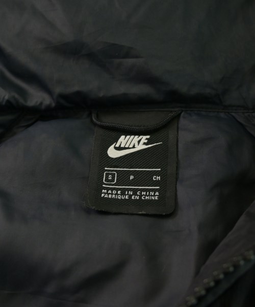 NIKE（ナイキ）ダウンジャケット/ダウンベスト 黒 サイズ:S メンズ/2200642409010