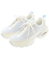 NIKE スニーカー