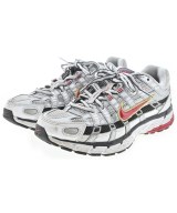 NIKE スニーカー