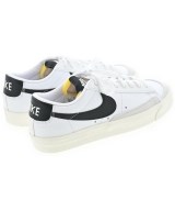 NIKE（ナイキ）スニーカー 白 サイズ:26cm レディース/2200699861083