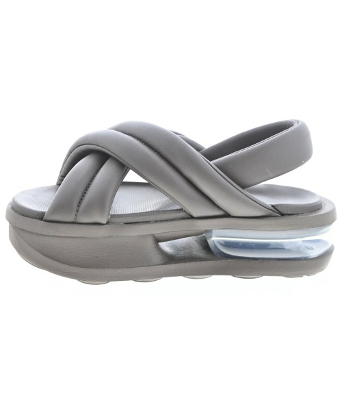 NIKE（ナイキ）サンダル 茶 サイズ:5(22cm位) レディース/2200704489011