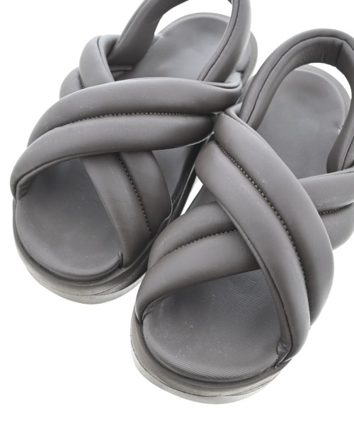 NIKE（ナイキ）サンダル 茶 サイズ:5(22cm位) レディース/2200704489011