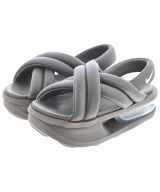 NIKE（ナイキ）サンダル 茶 サイズ:5(22cm位) レディース/2200704489011