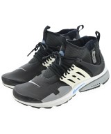 NIKE スニーカー