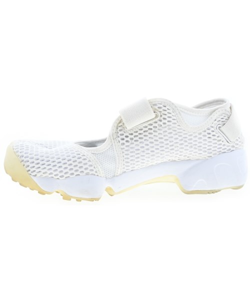 NIKE（ナイキ）スニーカー 白 サイズ:24cm レディース/2200702402036